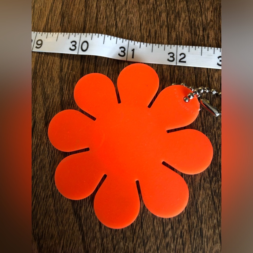 Vintage / Advertising Key Chain - Orange Flower- “Big O Tires” - Picture 2 of 2